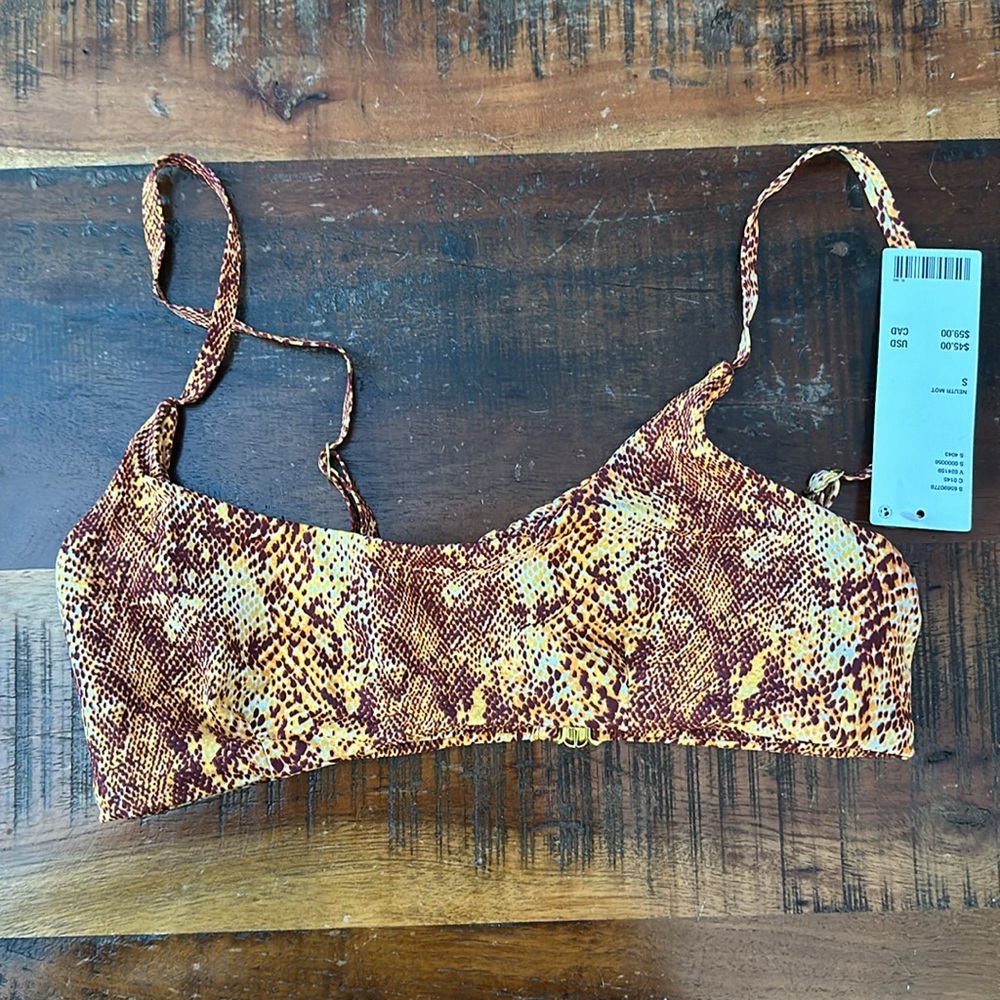 NWT Out from Under Urban Outfitters bikini top size S